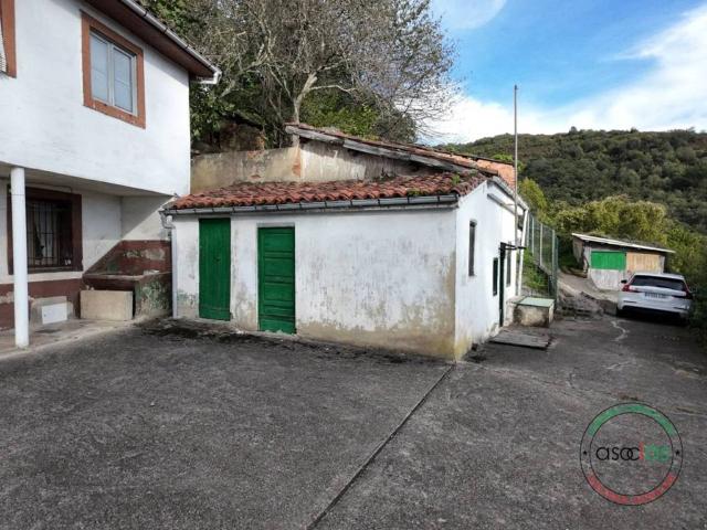 Casa en venta en Oviedo, Asturias