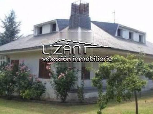 Casa en venta en El Llugarín, Oviedo