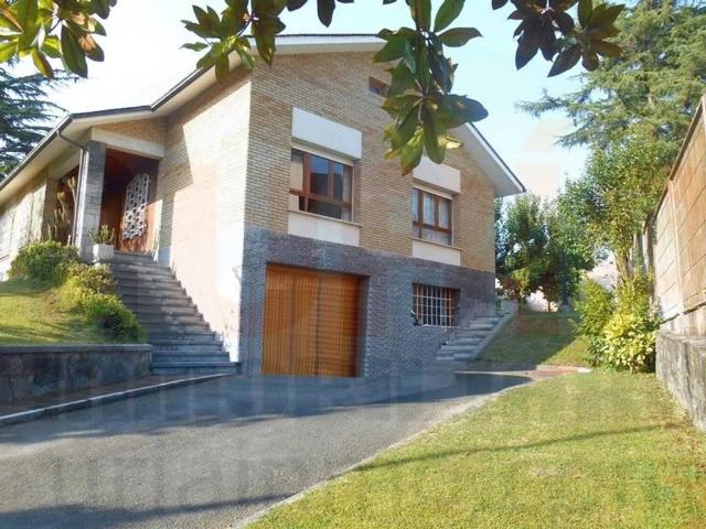 Casa en venta en Oviedo