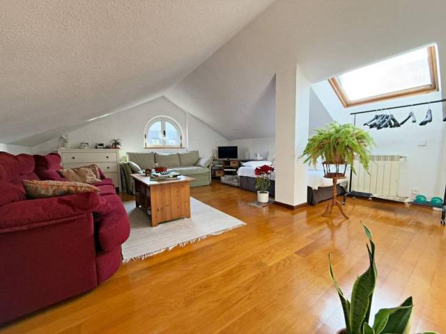 Casa en venta en Oviedo, Asturias