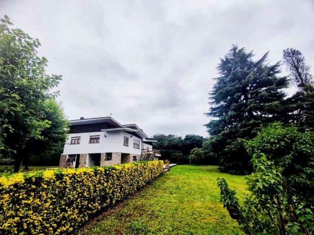 Casa en venta en Oviedo