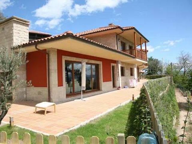 Casa en venta en Oviedo, Asturias