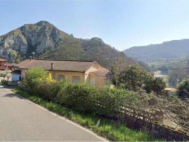 Casa en venta en Oviedo, Asturias