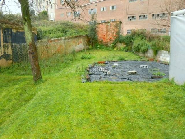 Casa en venta en Oviedo, Asturias