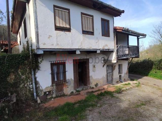 Casa en venta en Oviedo, Asturias