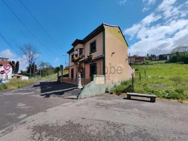 Casa en venta en Oviedo, Asturias