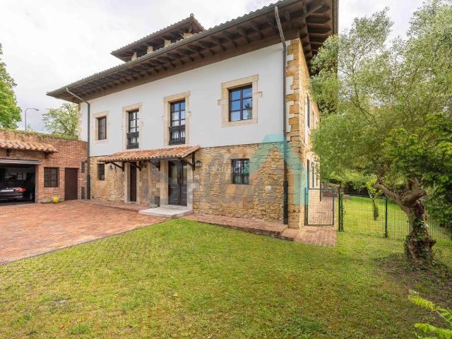 Casa en venta en Centro, Oviedo