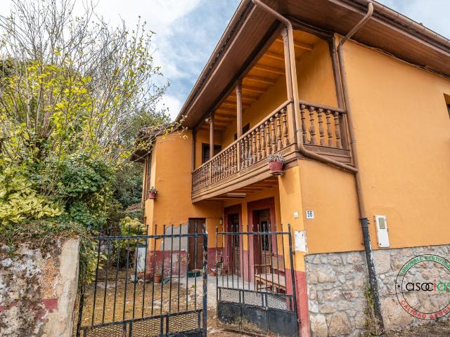 Casa en venta en Centro, Oviedo