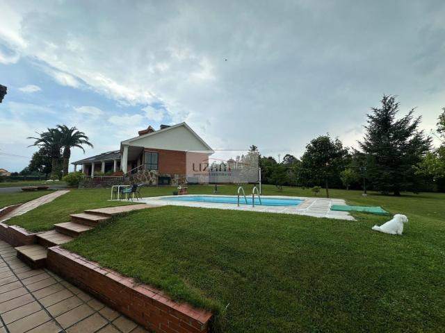 Casa en venta en Centro, Oviedo