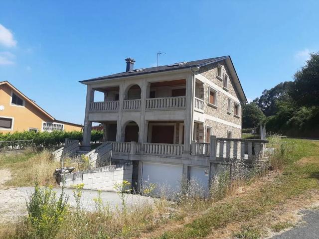 Casa en venta en Oza Cesuras, Betanzos
