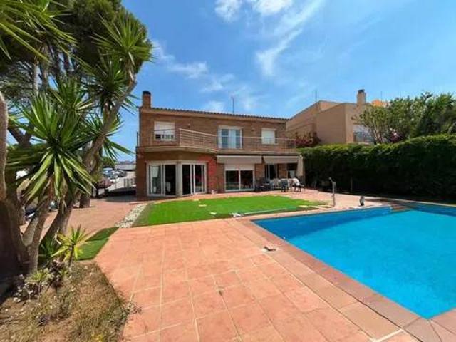 Casa en venta en Baix Empordà, Catalunya