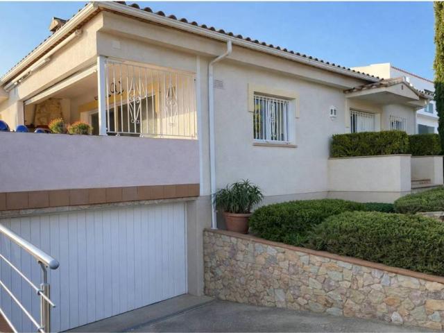 Casa en venta en Alt Empordà, Catalunya