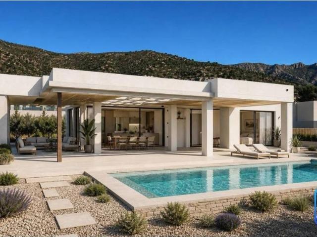 Casa en venta en Alt Empordà, Catalunya