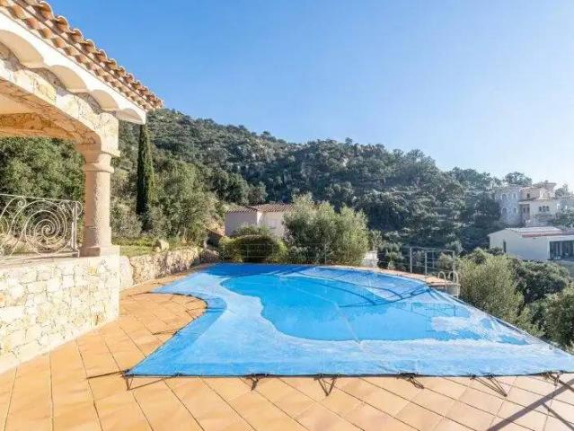 Casa en venta en Alt Empordà, Catalunya