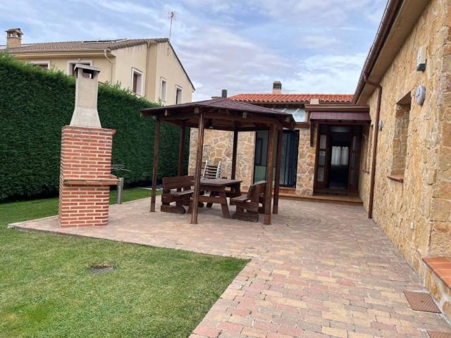 Casa en venta en Palazuelos de Eresma, Segovia