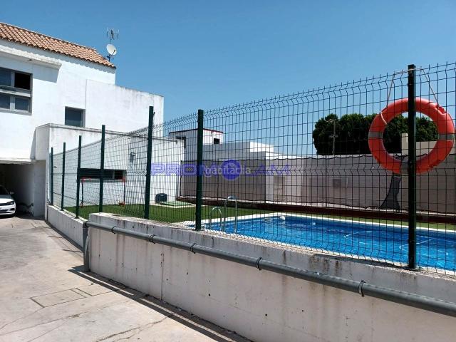 Casa en venta en Palomares Del Río, Andalucía