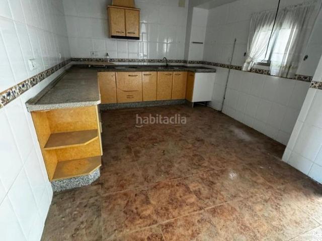 Casa en venta en Paradas, Andalucía