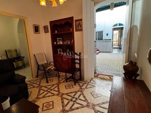 Casa en venta en Paradas, Andalucía