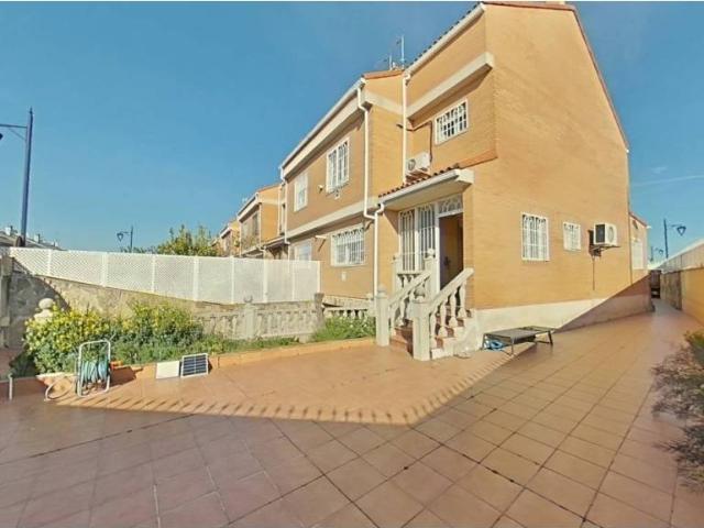 Casa en venta en Parla, Madrid