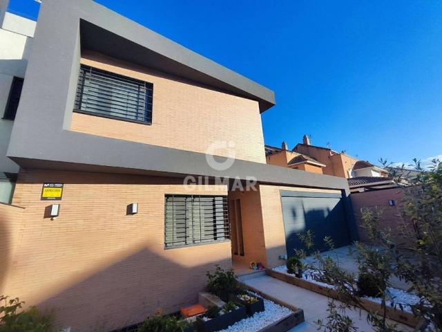Casa en venta en Parla, Madrid