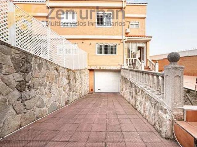 Casa en venta en Parla, Madrid