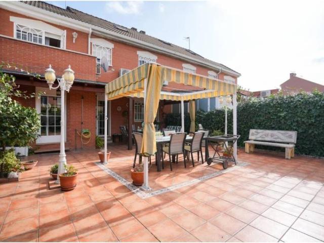 Casa en venta en Las Américas, Parla