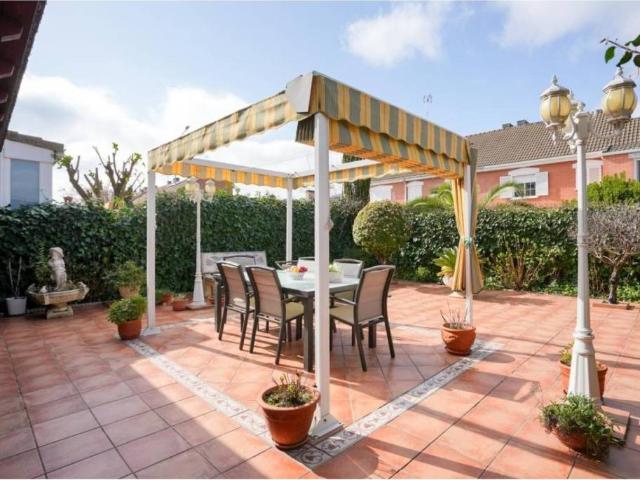 Casa en venta en Las Américas, Parla