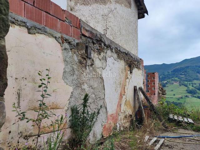 Casa en venta en Parres, Romiyu / Romillo