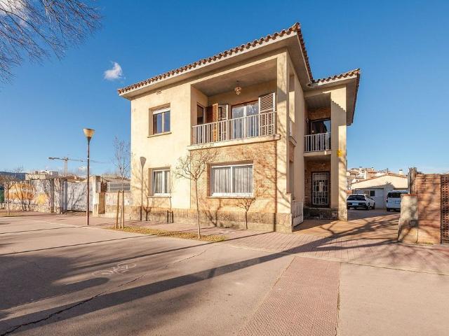 Chalet en venta en Pla de l'Estany, Catalunya