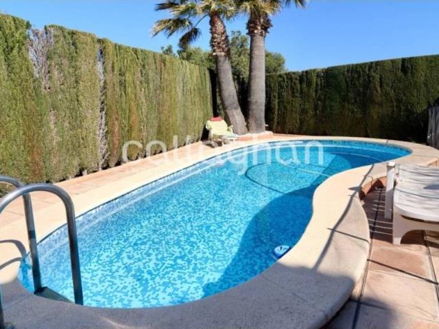 Casa en venta en l'Horta Nord, Valencia