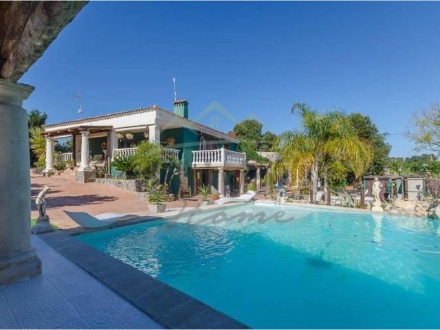 Casa en venta en La Serranía, Valencia