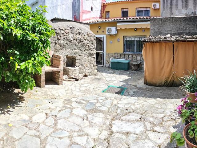 Casa en venta en Pedroso De Acim, Extremadura