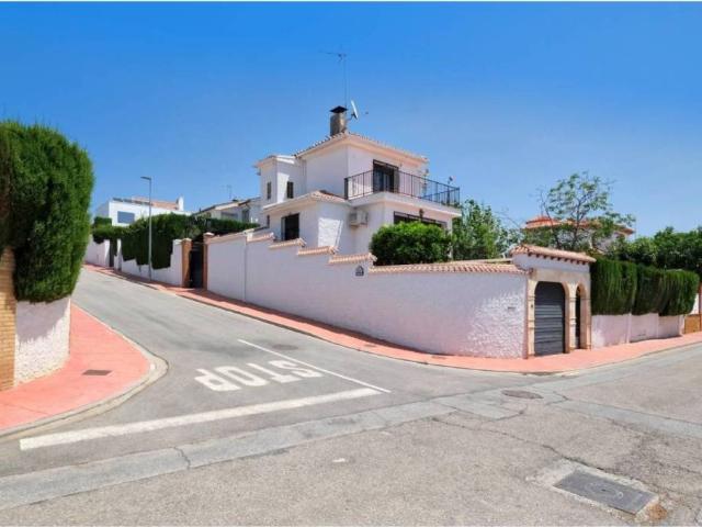 Casa en venta en Comarca de la Vega de Granada, Andalucía
