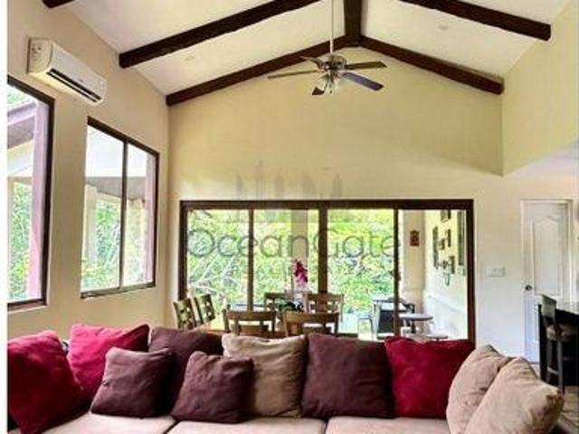 Casa en Venta en Penonomé Coclé 283 m2. 4 hab