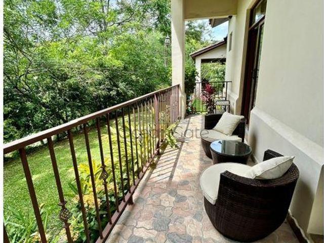 Casa en Venta en Penonomé Coclé 283 m2. 4 hab