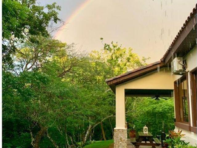 Casa en Venta en Penonomé Coclé 283 m2. 4 hab