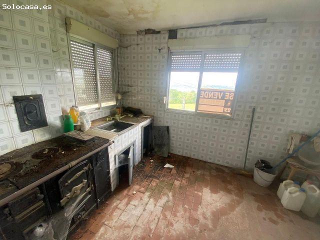 Casa en venta en Ourense, Galicia
