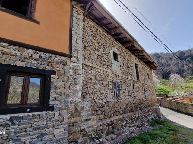 Casa en venta en Pesaguero, Cantabria