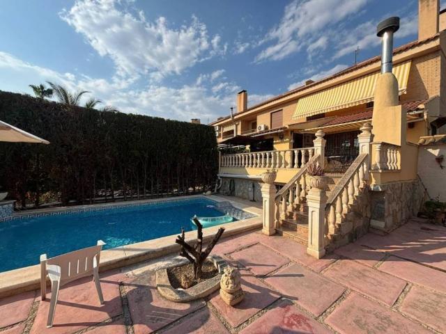 Casa en venta en Petrer, Alicante