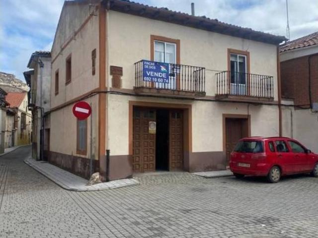 Casa en venta en Peñafiel, Castilla y León