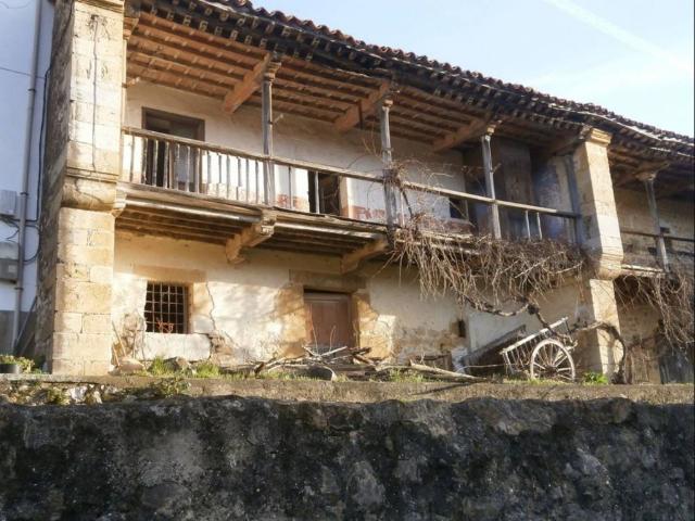 Casa en venta en Peñamellera Baja, Asturias