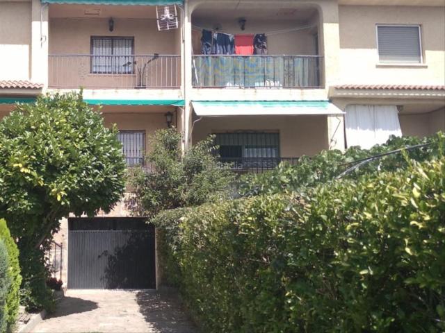 Casa en venta en Piedralaves, Ávila