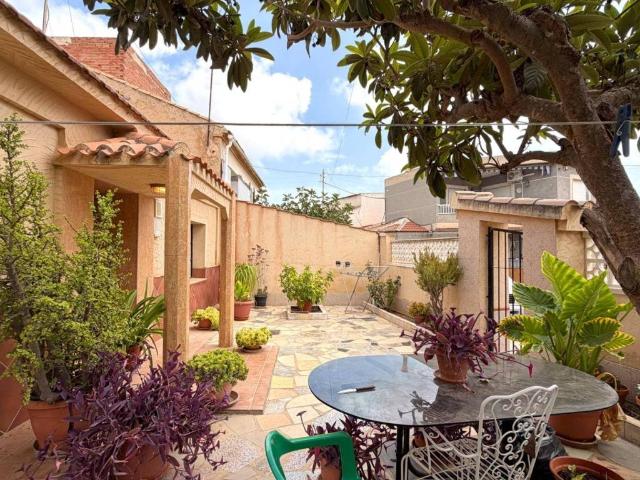 Casa en venta en el Baix Segura / La Vega Baja, Valencia