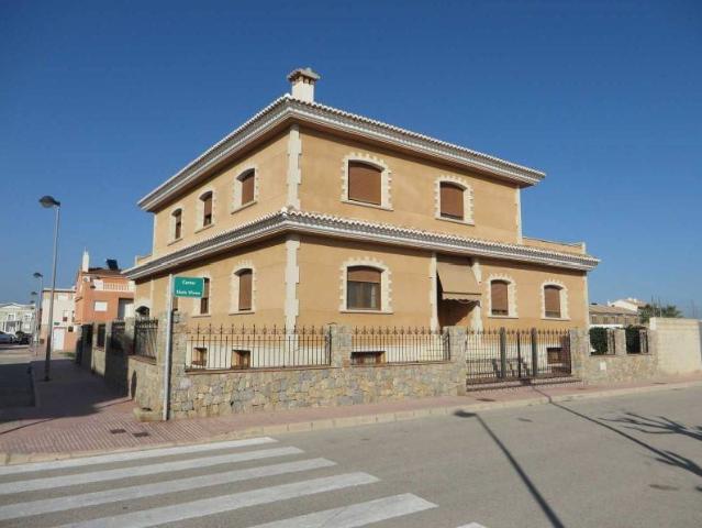 Casa en venta en Piles