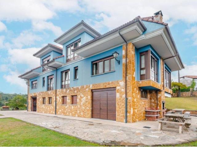 Casa en venta en Piloña, Asturias