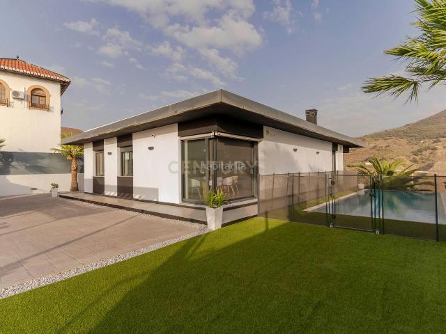 Casa en venta en Comarca de la Vega de Granada, Andalucía