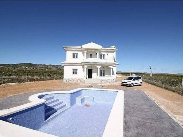Casa en venta en el Vinalopó Mitjà / El Vinalopó Medio, Valencia