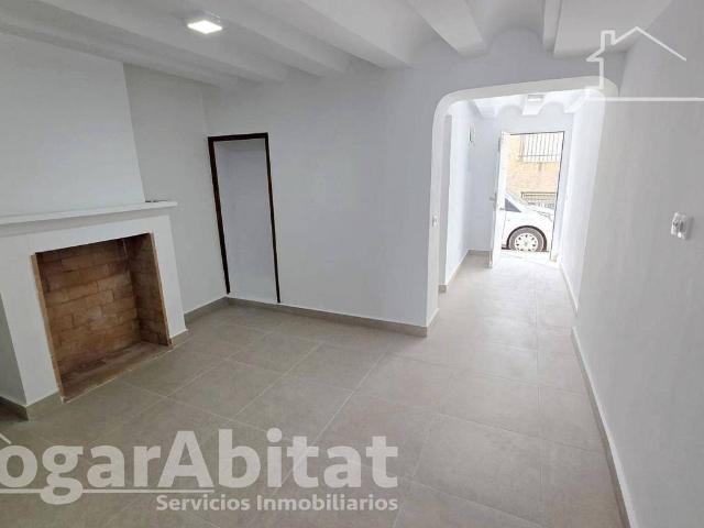 Casa en venta en el Vinalopó Mitjà / El Vinalopó Medio, Valencia