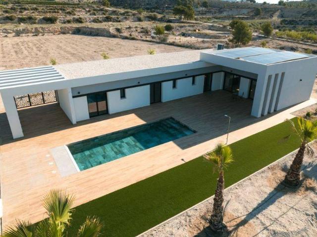 Casa en venta en el Vinalopó Mitjà / El Vinalopó Medio, Valencia