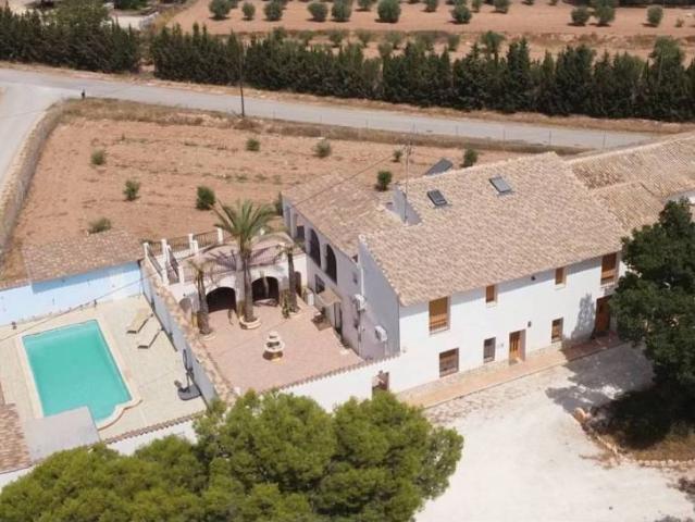 Casa en venta en el Pinós / Pinoso, Alacant / Alicante